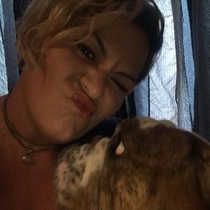 Meet your Posher, Traci